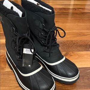 Sorel Black Insulated Snow Boots